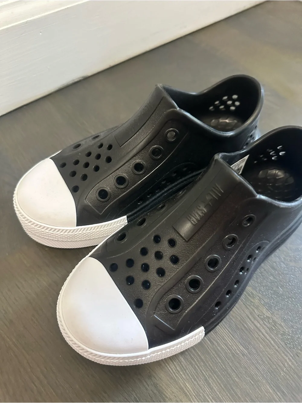 Converse summer shoe, new